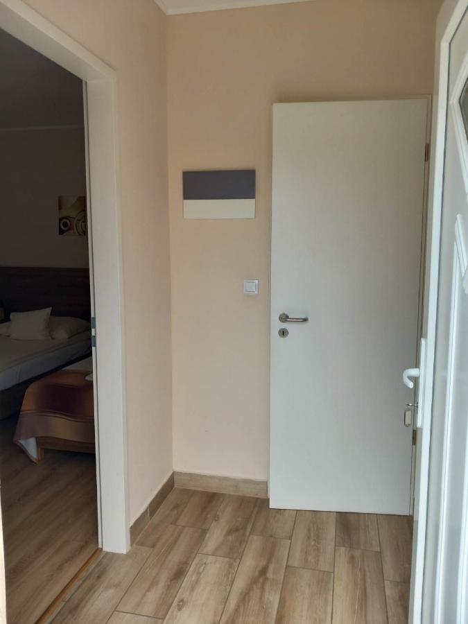 Kata Panzio Hotel Oroszlany Ngoại thất bức ảnh